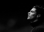 开云体育中国官网-魔术师归来，詹姆斯完美演出终结深圳，唯一性之夜铸就传奇