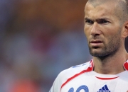 开云体育入口-猛龙铁阵难阻骑士新王，哈利伯顿火热状态改写东部格局