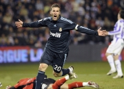 开云下载-跨界征服，从伯纳乌到巴林—范戴克的硬仗基因如何定义胜利新维度