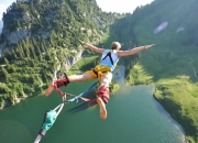 开云体育官网-血战与传承，雄鹿太阳的宿命对决，克莱东决接管背后的篮球哲学