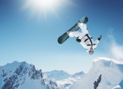 开云体育中国官网-雄鹿轻取灰熊显团队深度，布克状态火热成联盟焦点