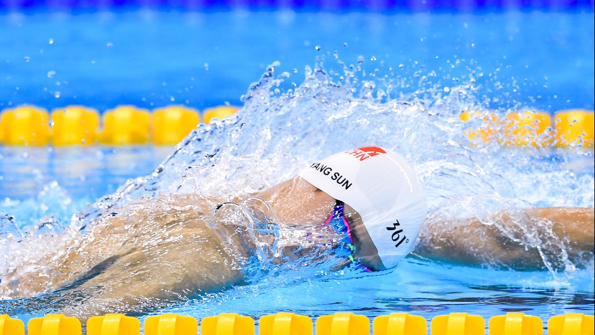 从沙漠到绿茵场，沙特关键战突围伊拉克，阿什拉夫欧冠淘汰赛的接管启示