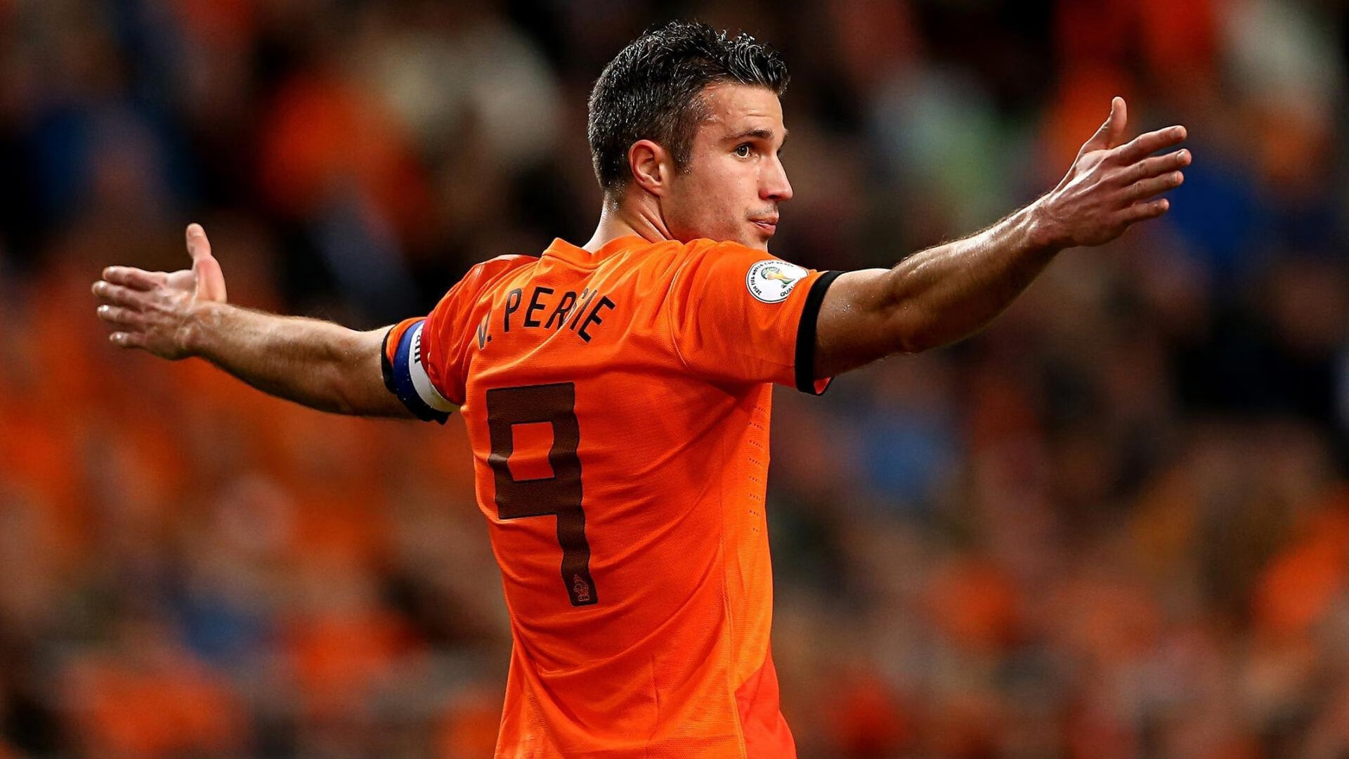 抢七之夜，三笘薰的沉默防守，当利刃化为坚盾